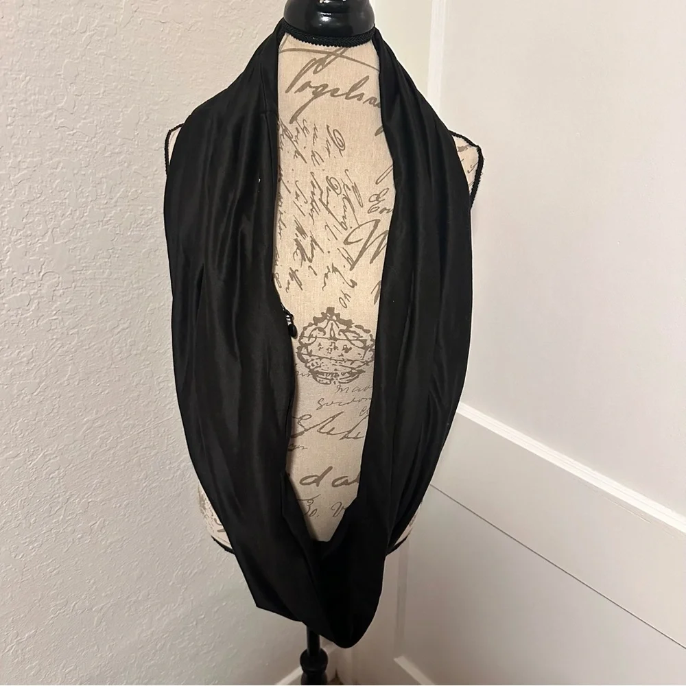 Beyond Yoga Infinity Scarf with Hidden Zipper Pocket